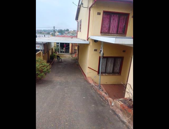 4 BEDROOM HOUSE FOR SALE IN CROSSMOOR